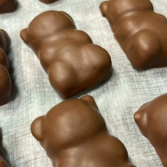 Oursons guimauves enrobés de chocolat lait ou noir