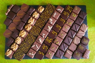 Quelques uns de nos chocolats assortis faits Maison